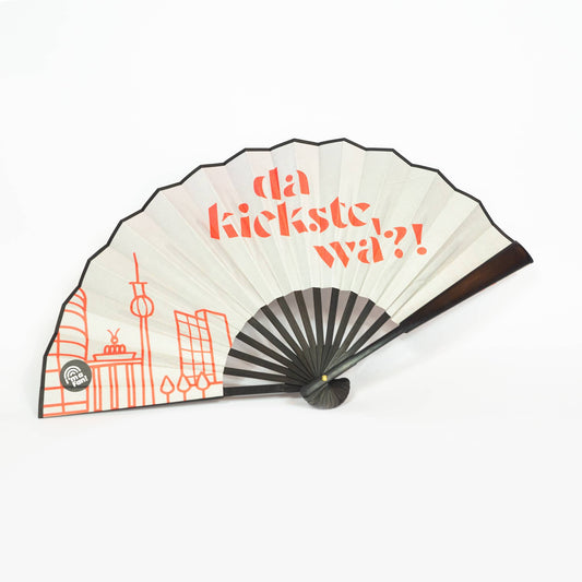 Foto des Handfächers mit Berlin Design "da kiekste wa!?"